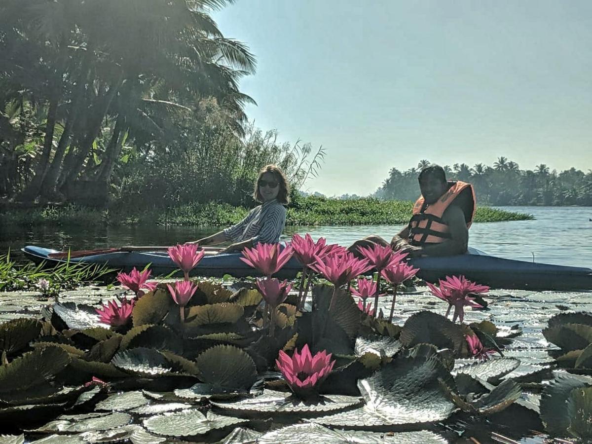 Bed and Breakfast Sunsets And Palm Trees Alappuzha Екстер'єр фото